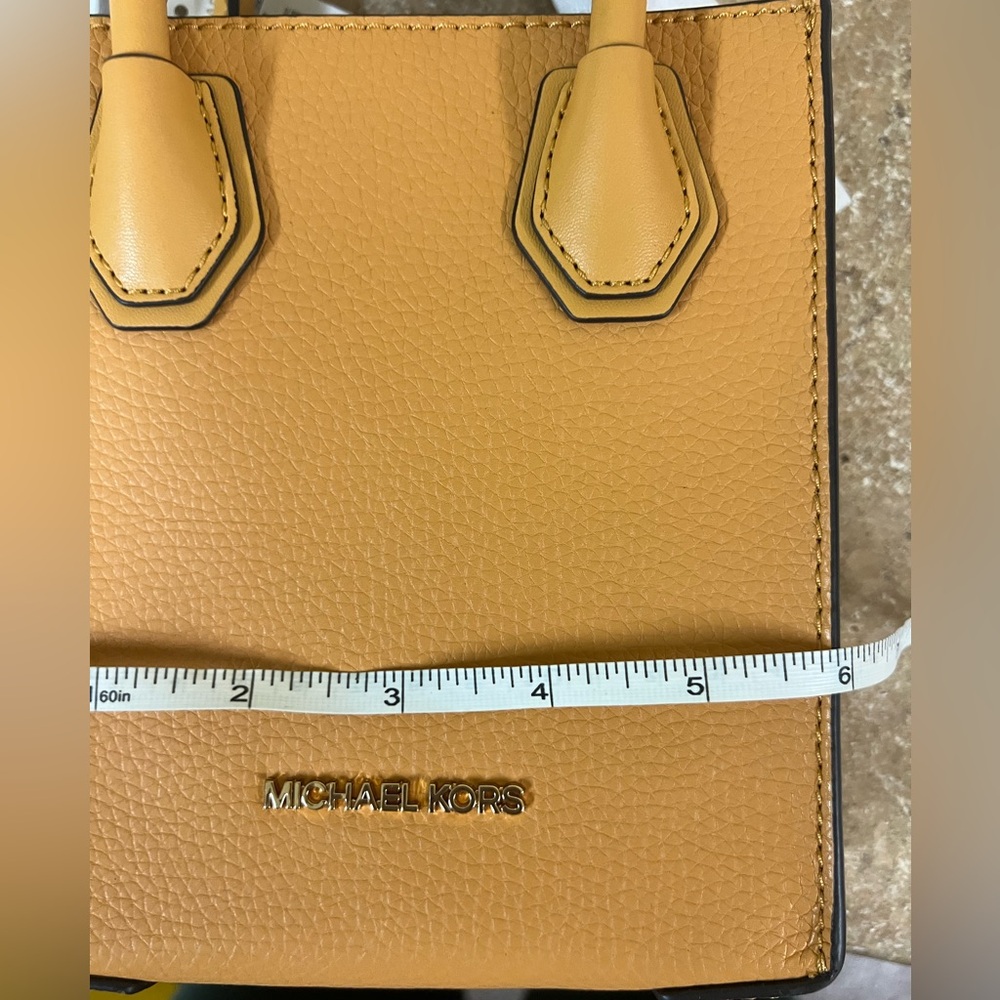 New MICHAEL KORS Mercer Extra-Small Pebbled Leather Crossbody Bag - Picture 6 of 8